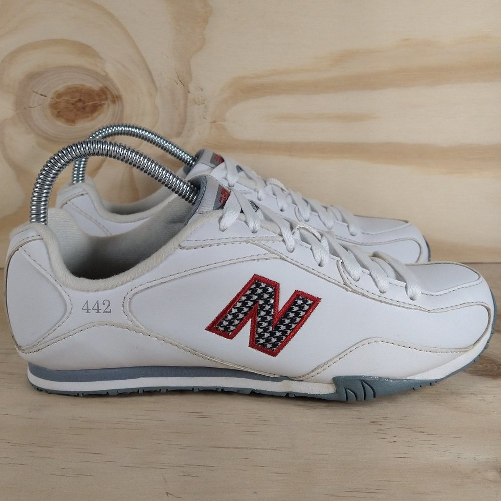 New Balance - 442 - Athletic Shoes - White - Women´s -8